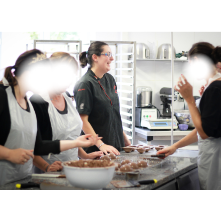 Atelier Chocolat Adulte à Saintes | Débutant | La Chocolat'hier